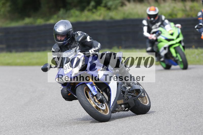 /53 16.09.2025 Track Day Domi Aegerter ADR/Gruppe gelb/98